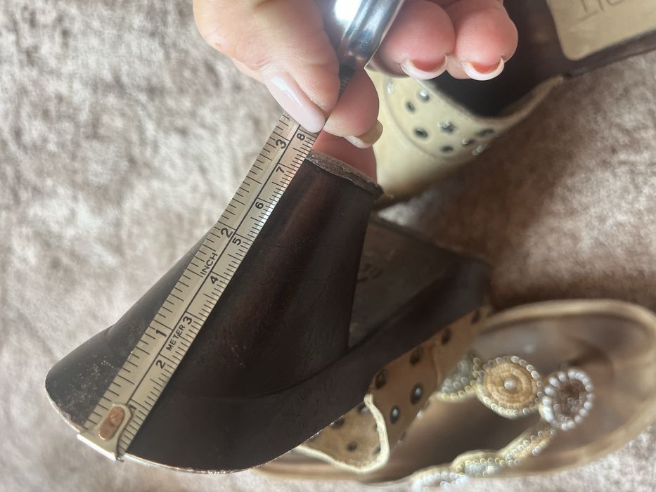 Saboti-papuci dn piele, marimea 37