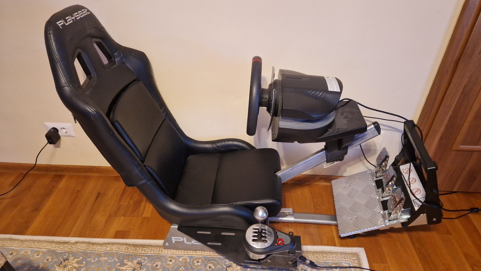 Thrustmaster T500RS + TH8A + Playseat Revolution