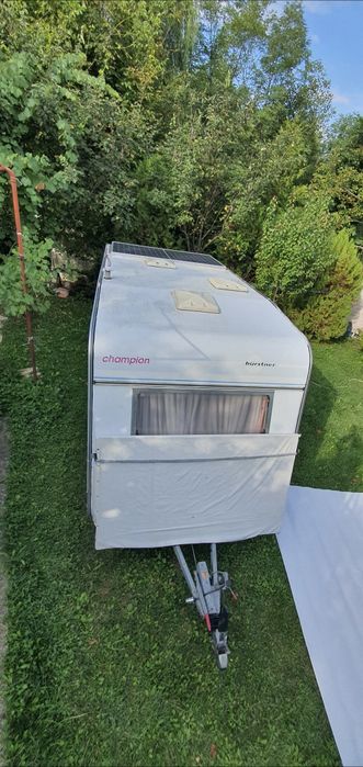 Vând rulota Burstner