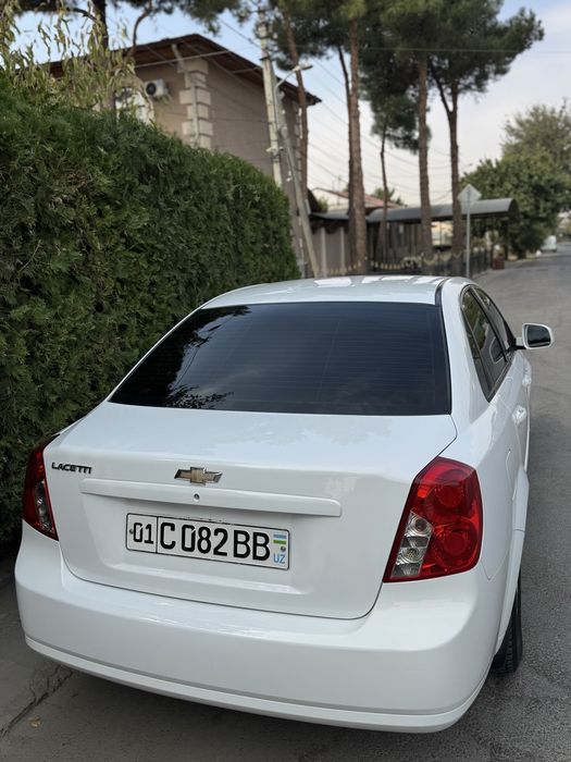 Jentra lacetti ideal