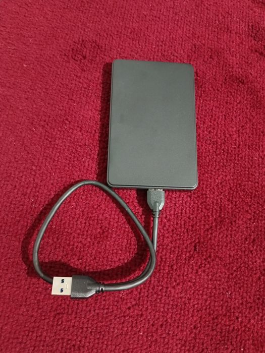 Внешний накопитель 1000Гб