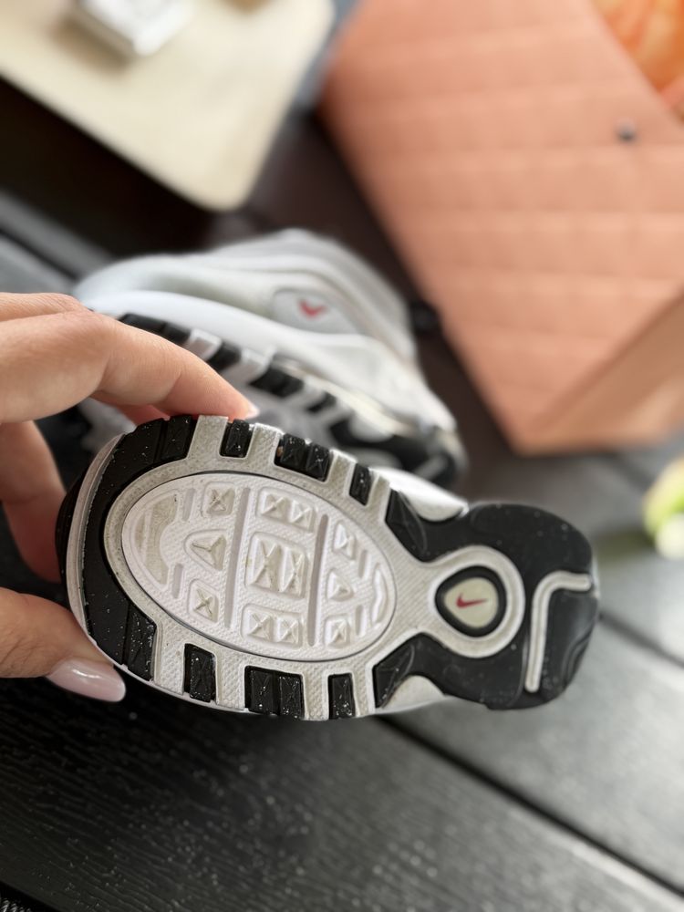 Adidasi nike bebe