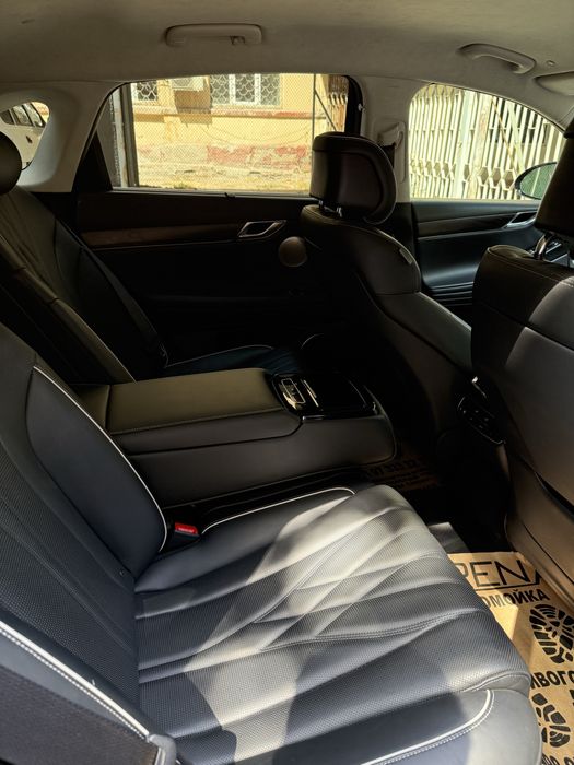 Genesis g80 Electric full