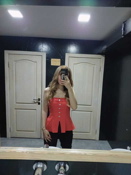 Корсет. Красный вечерний с замком