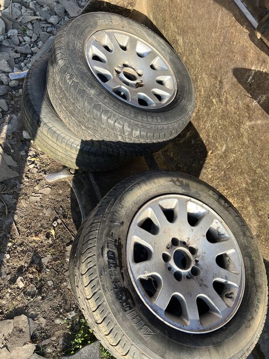 Jante cu anvelope bmw 235/60/16 bmw