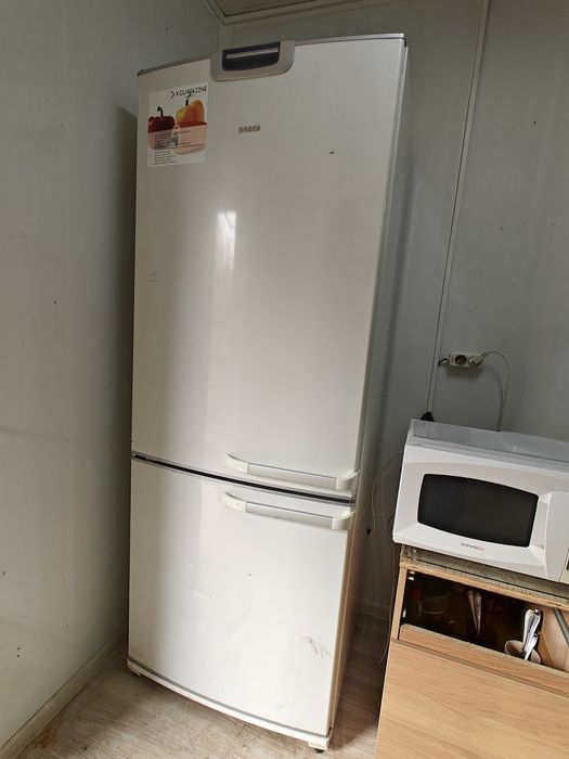 Продам холодильник