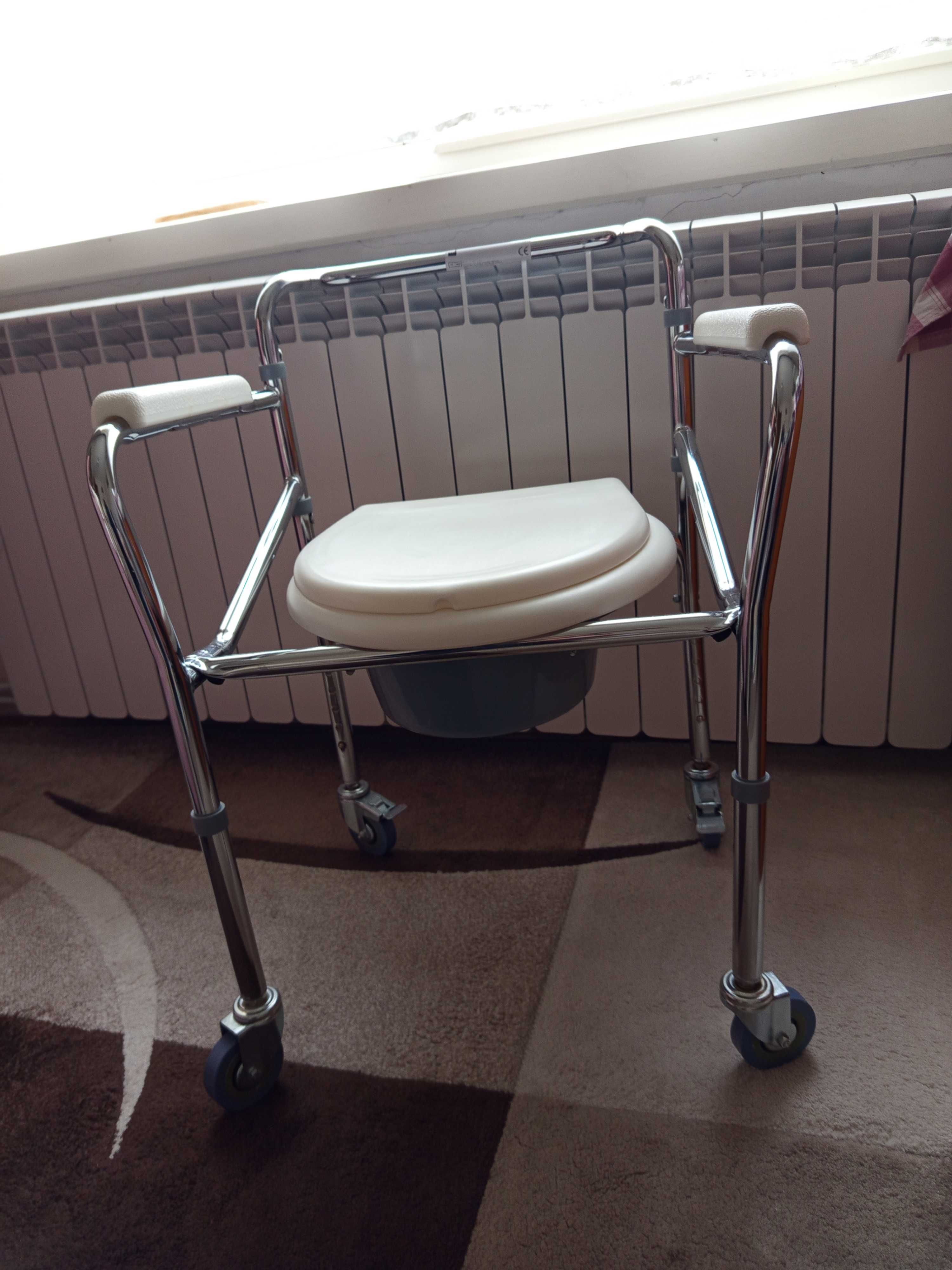Scaun Toaleta de camera cu roti, util si pentru deplasare prin casa.