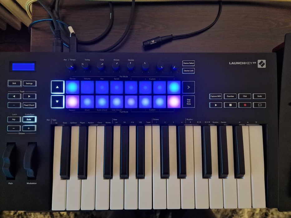 Novation Launchkey 25 MK3