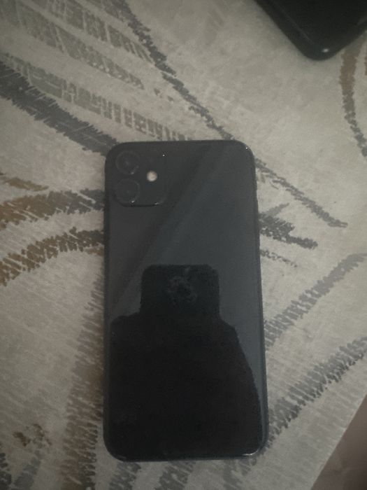 Продам IPhone 11,64 гб