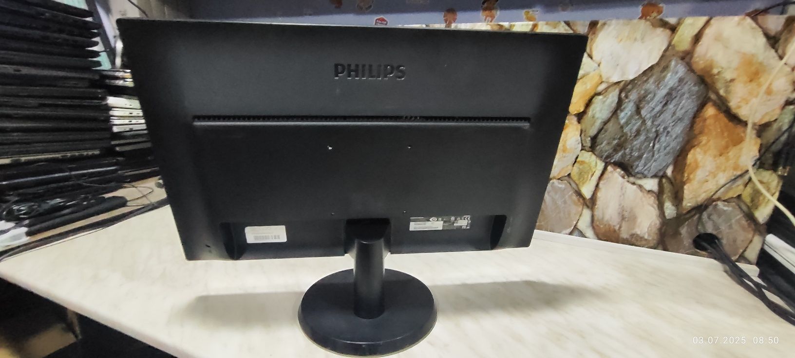 Монитор Phillips 24" FullHD