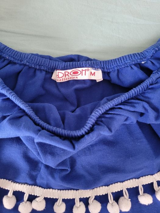 Haine purtate foarte puțin, iar pijamalele sunt noi.