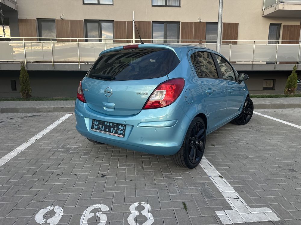 Opel Corsa •BENZINA•111 Jahre•Import recent•