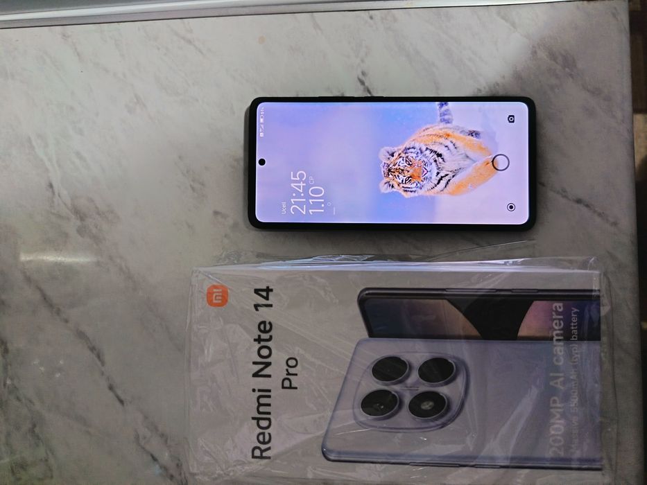 Honor 400lite.  Redmi 14pro