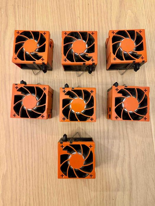 ventilator IBM 39M6803 60 × 60 mm,  tipic pentru servere System x3650