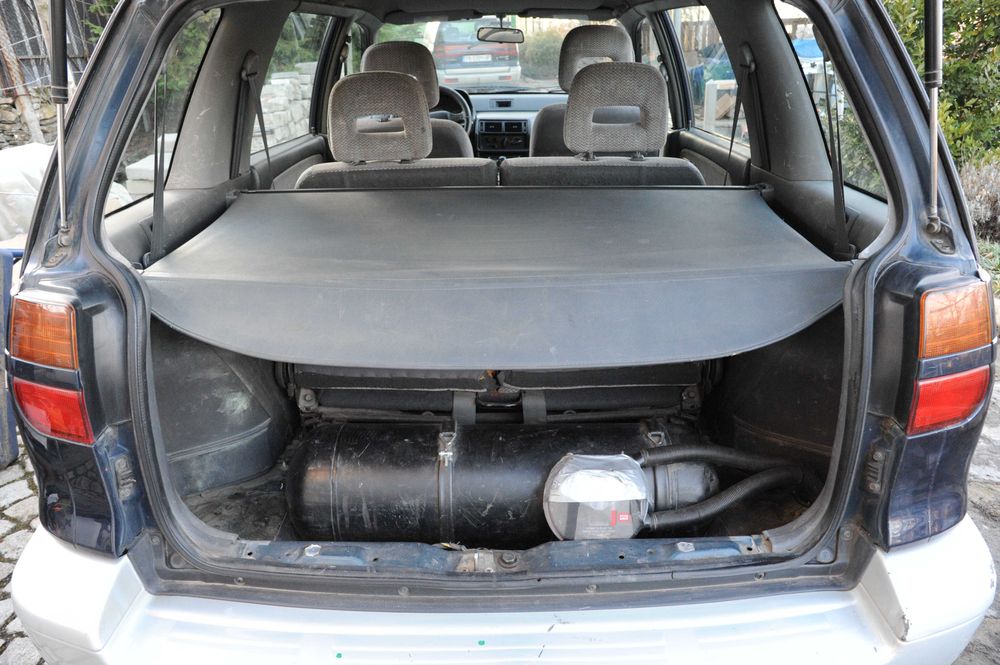 Мицубиши спейс вагон 2,0