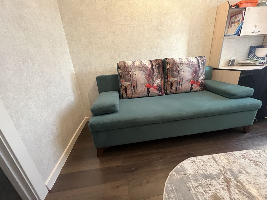 Продам диван подростковый