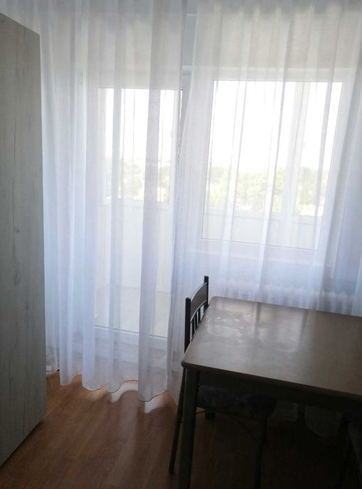Garsoniera renovata, confort 1, de inchiriat.