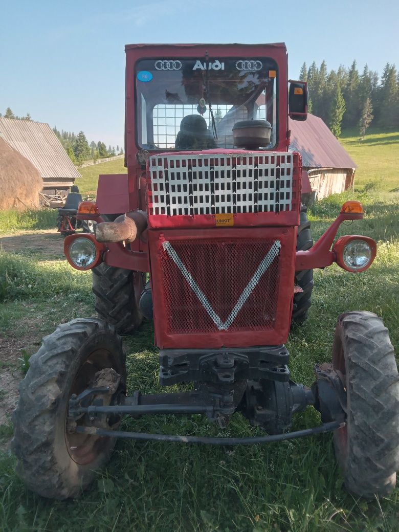 Vand u651 4x4 cu troliu