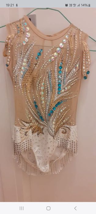 Costum gimnastică ritmică 9-11 ani, stare foarte bună