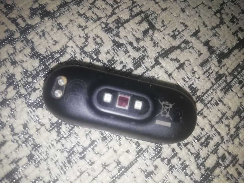 Xiaomi Mi Band 4 Умные часы (Без ремешка)