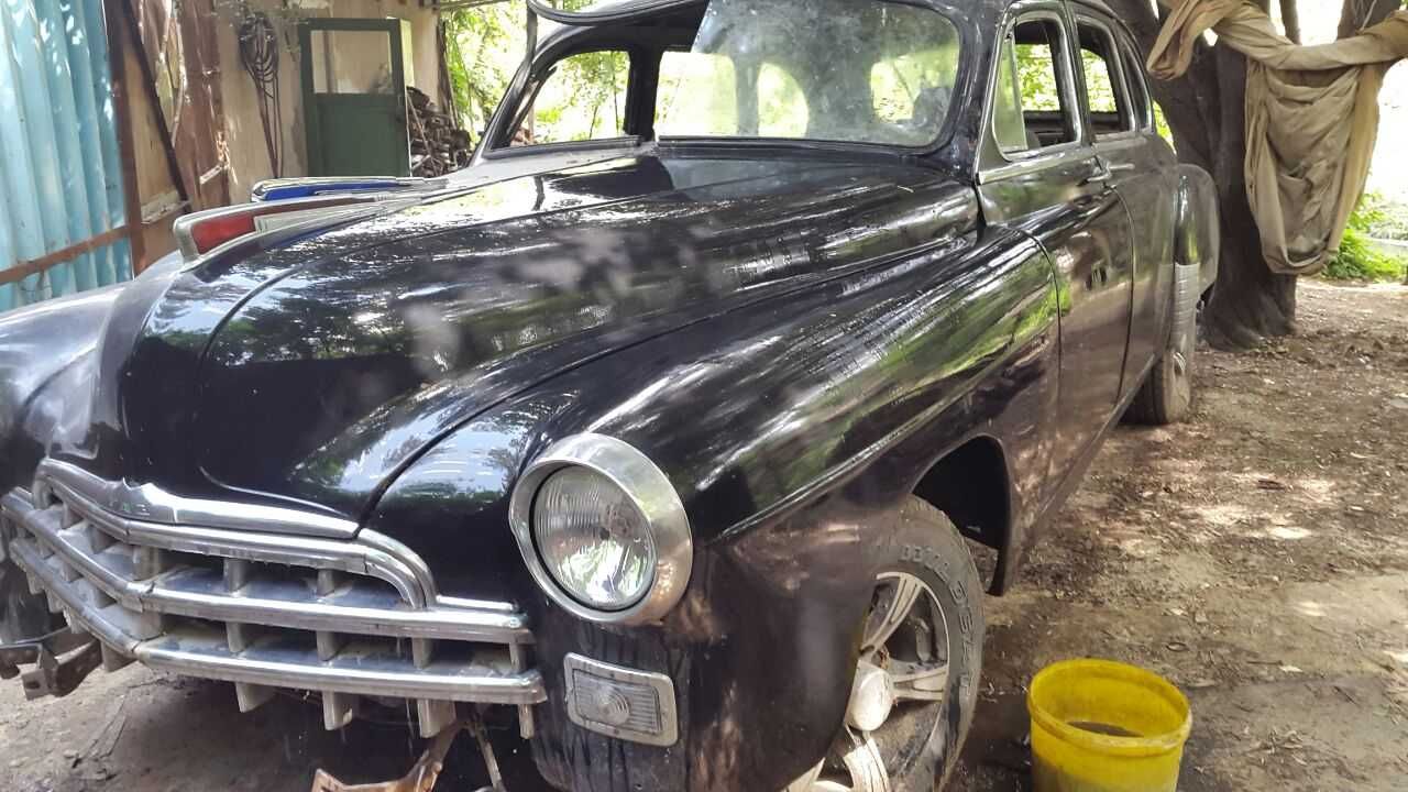 Ретро автомобиль ГАЗ 12 ЗИМ, 1953 года