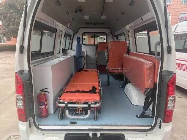 Машина скорой помощи Foton View C2 Ambulance/ бензин/
