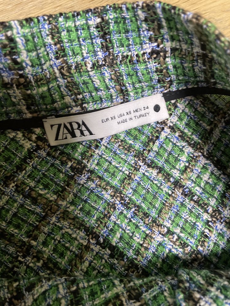 Пола на Zara