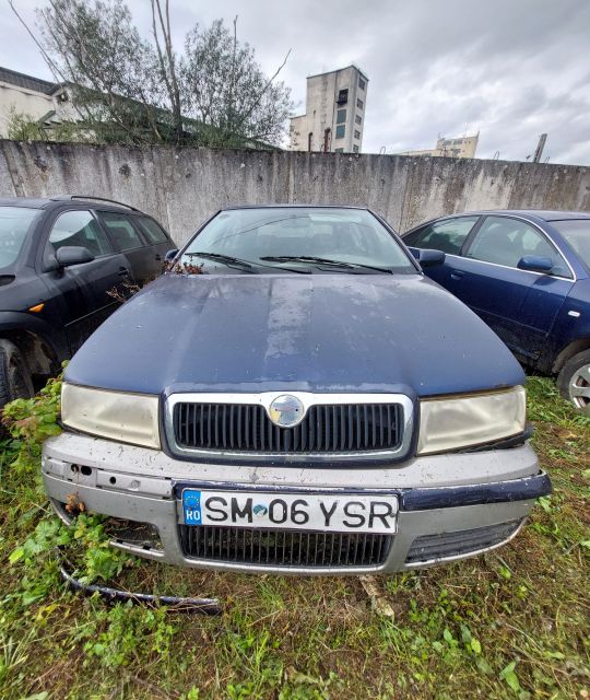 Motoras macara geam spate stanga Skoda Octavia prima generatie