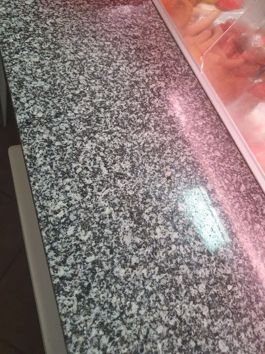 Vând vitrine frigorifice Igloo