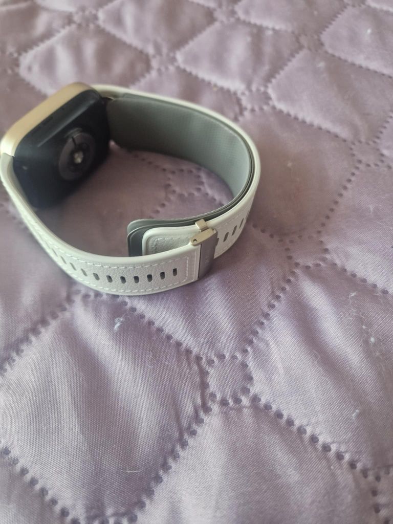 Чисто нов  Huawei watch D2