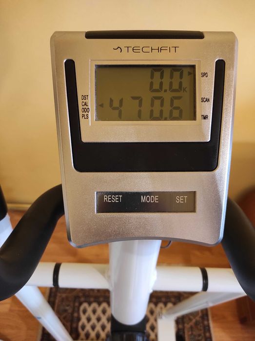 Bicicleta eliptica Techfit E490, greutate maxima utilizator 110 kg