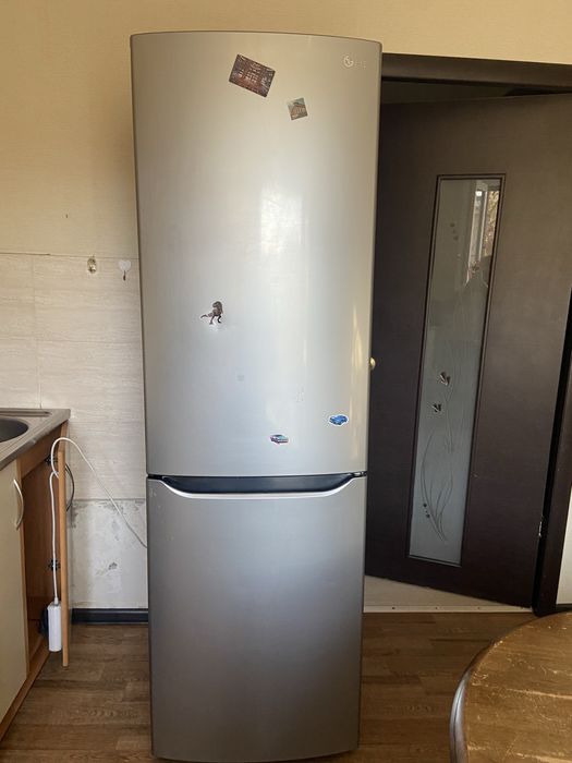 Продам холодильник в хорошем состояний