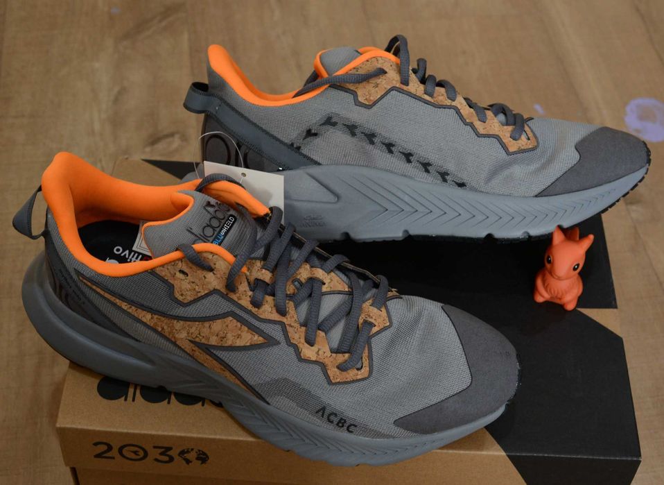 Diadora 43/5 р. оригинальные кроссовки