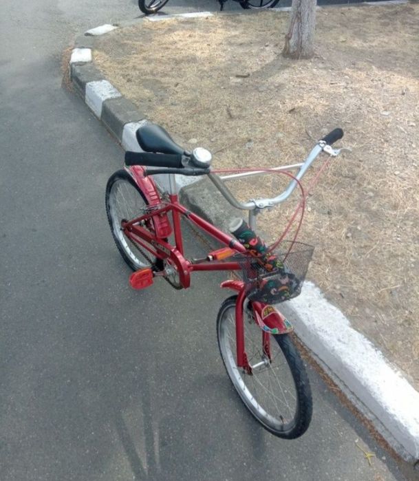 Bicicleta copii copil in stare foarte buna , 6-12 ani , ofer transport