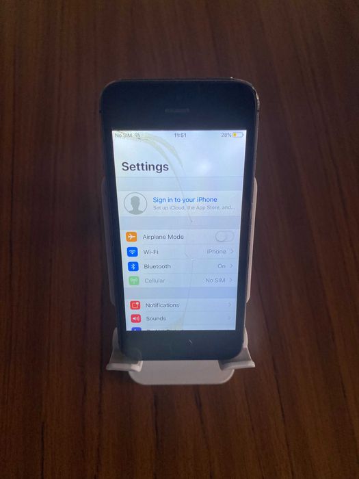 iPhone 5S 16gb sticla sparta fara iCloud!