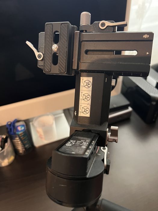 Sony Alpha iii, Sony 16-35 F4, Dji Ronin RS3, Roland R-05