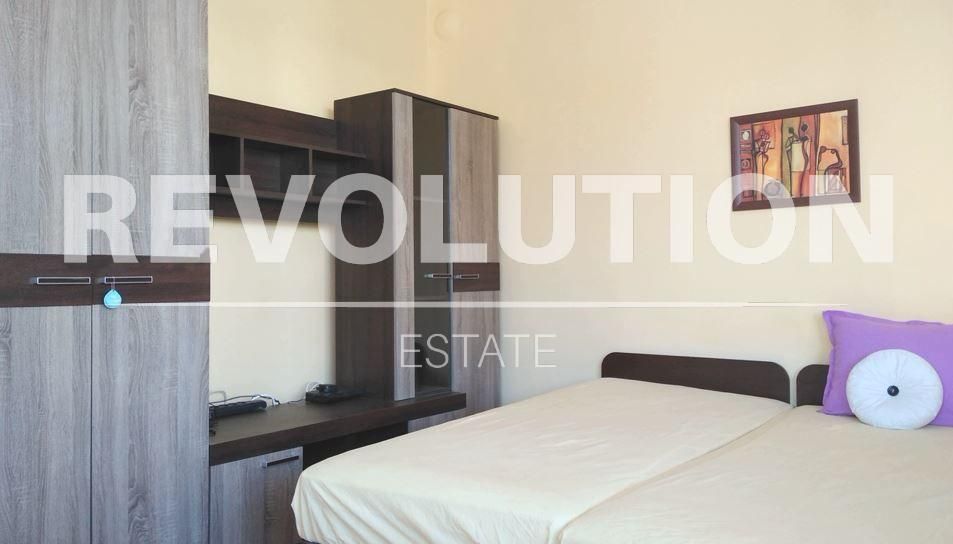 Дава се под наем Тристаен апартамент в Варна, ВИНС - 85 кв.м за 500 € - Снимка #2