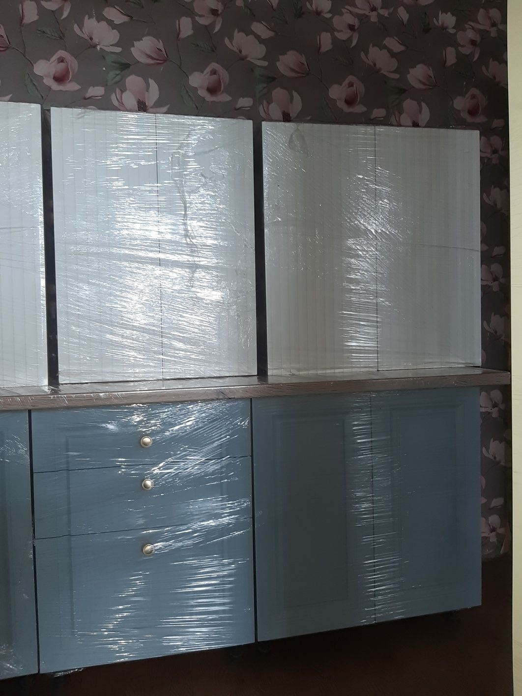 Продам кухонную гарнитуру