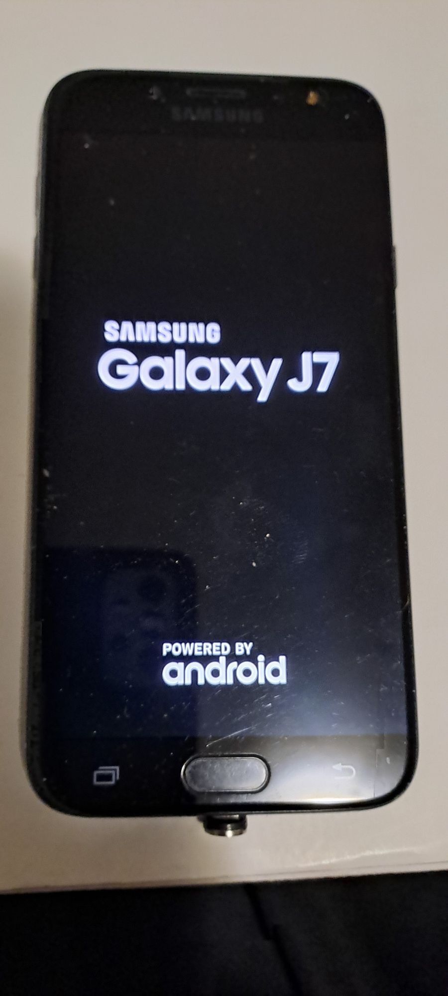 Vând Samsung J7 2017