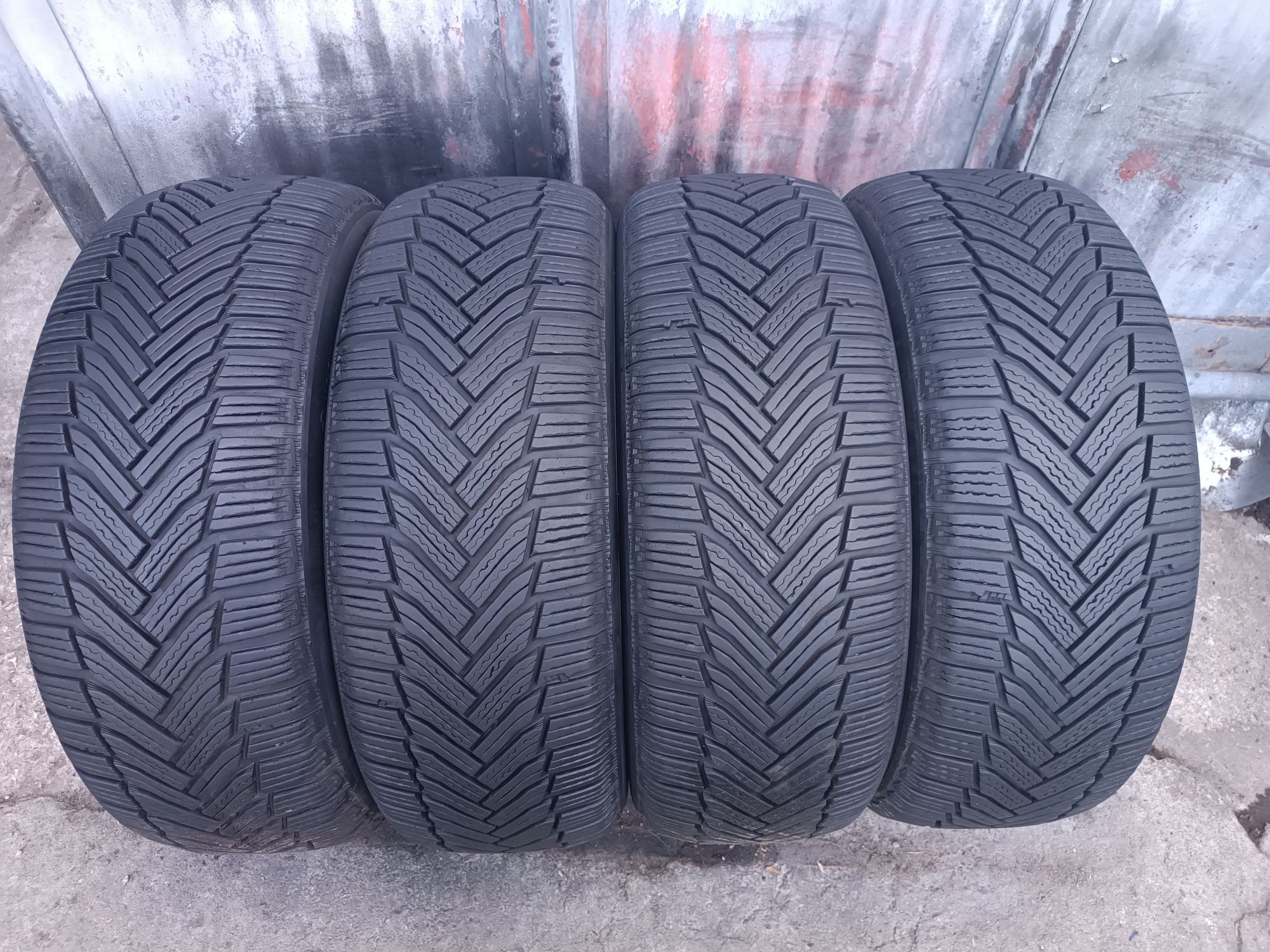 205/55/16 Michelin