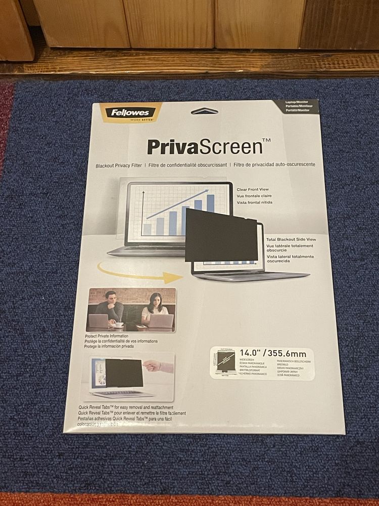 Folie privacy pentru laptop 14.0”. PRET NEGOCIABIL