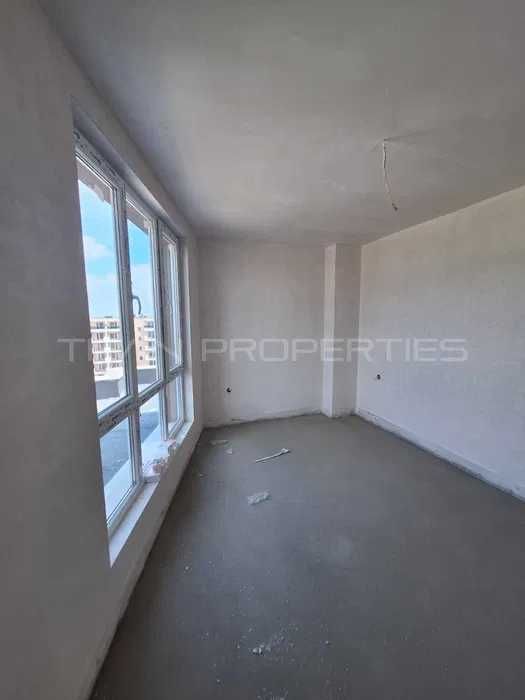 Продава се Четиристаен апартамент в Пловдив, Остромила - 204 кв.м за 1000 €/кв.м - Снимка #8