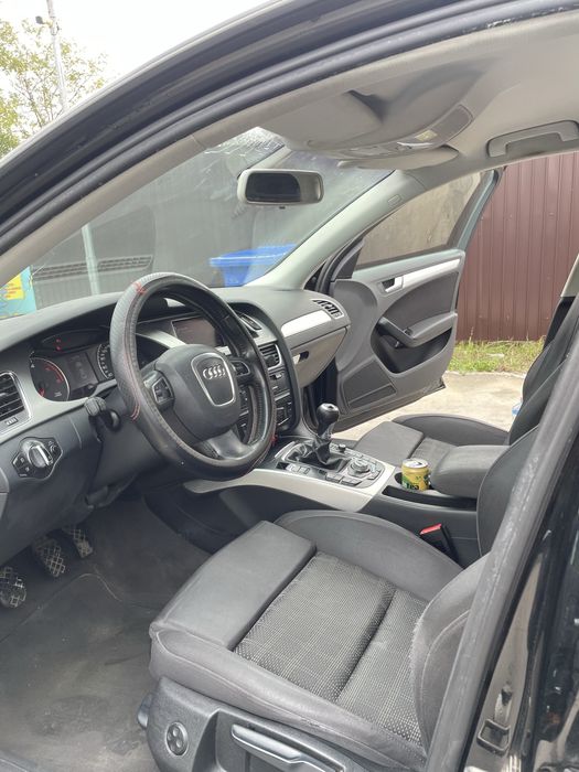 Audi A4,negru 2010 2.0 diesel