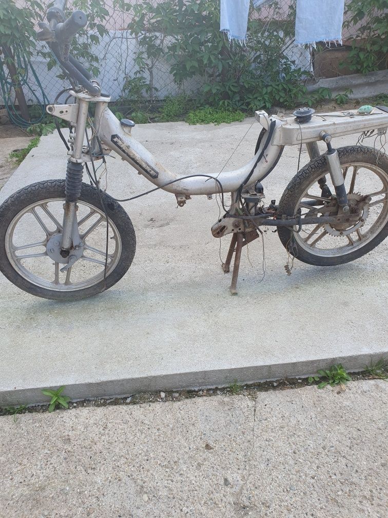 Scuter mini mobră first bike