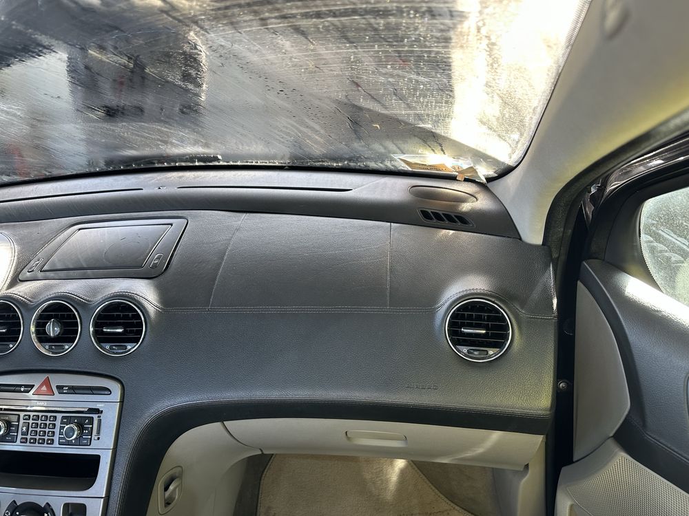 Табло кожа със десен Airbag за Пежо 308