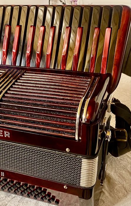 Acordeon HOHNER (cantora,supita,dalappe,juzi)