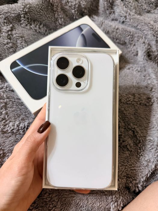 iPhone 16 pro 256 gb 94% аккумулятор