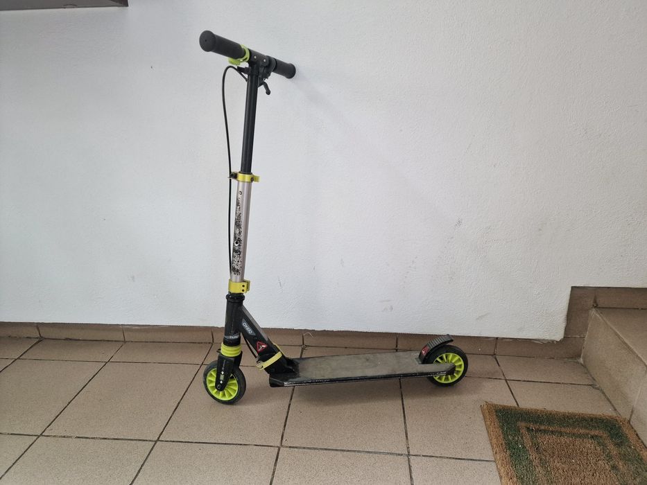 Trotineta copii oxelo ( Decathlon).