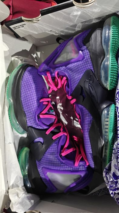 Nike Lebron James 19, noi 44,5 !!!
