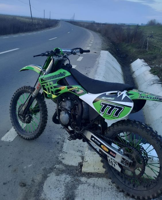 Vând Kawasaki kx 125 2 timpi